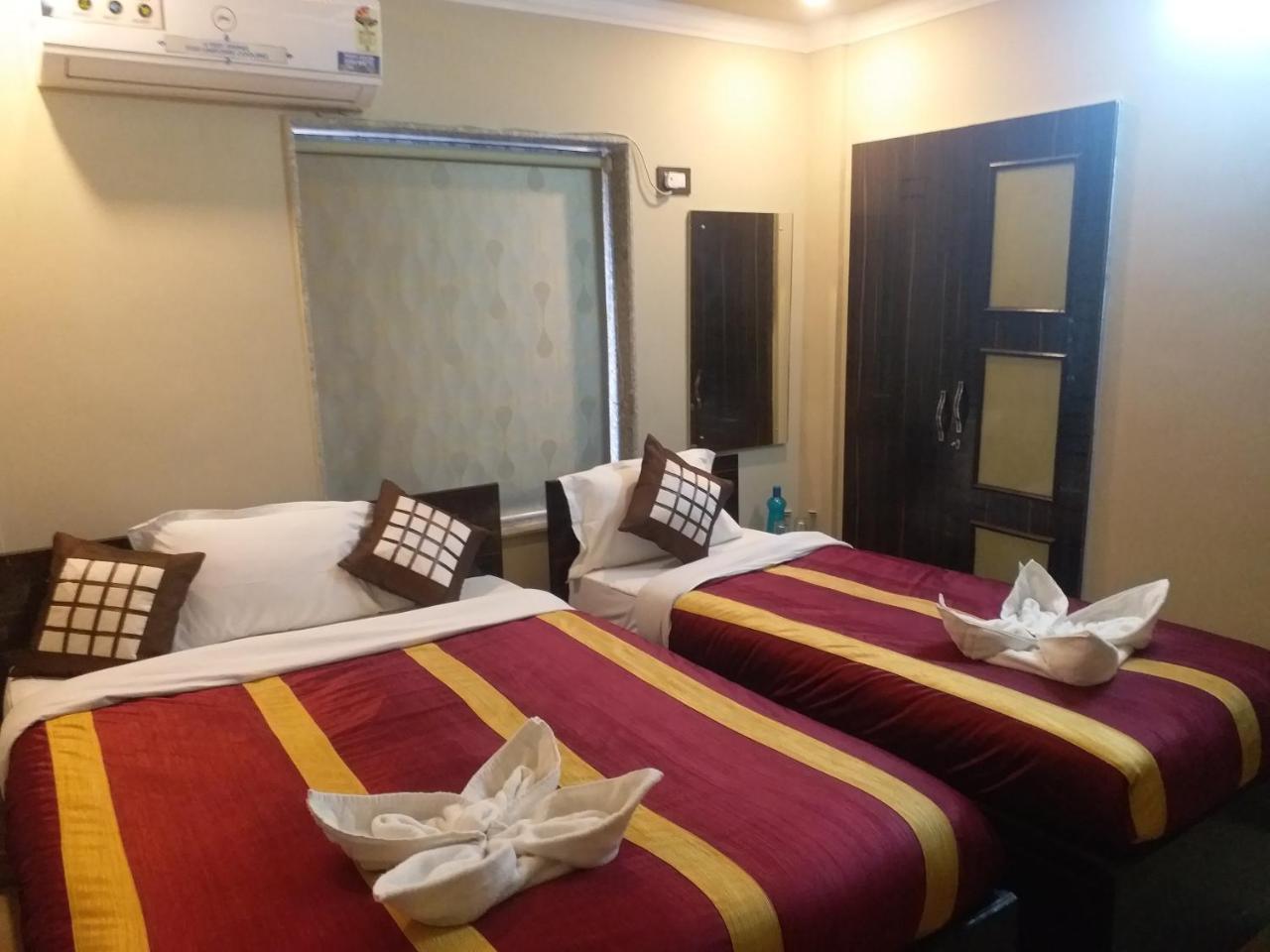 Recline Hotel And Restaurant Gauripur ภายนอก รูปภาพ