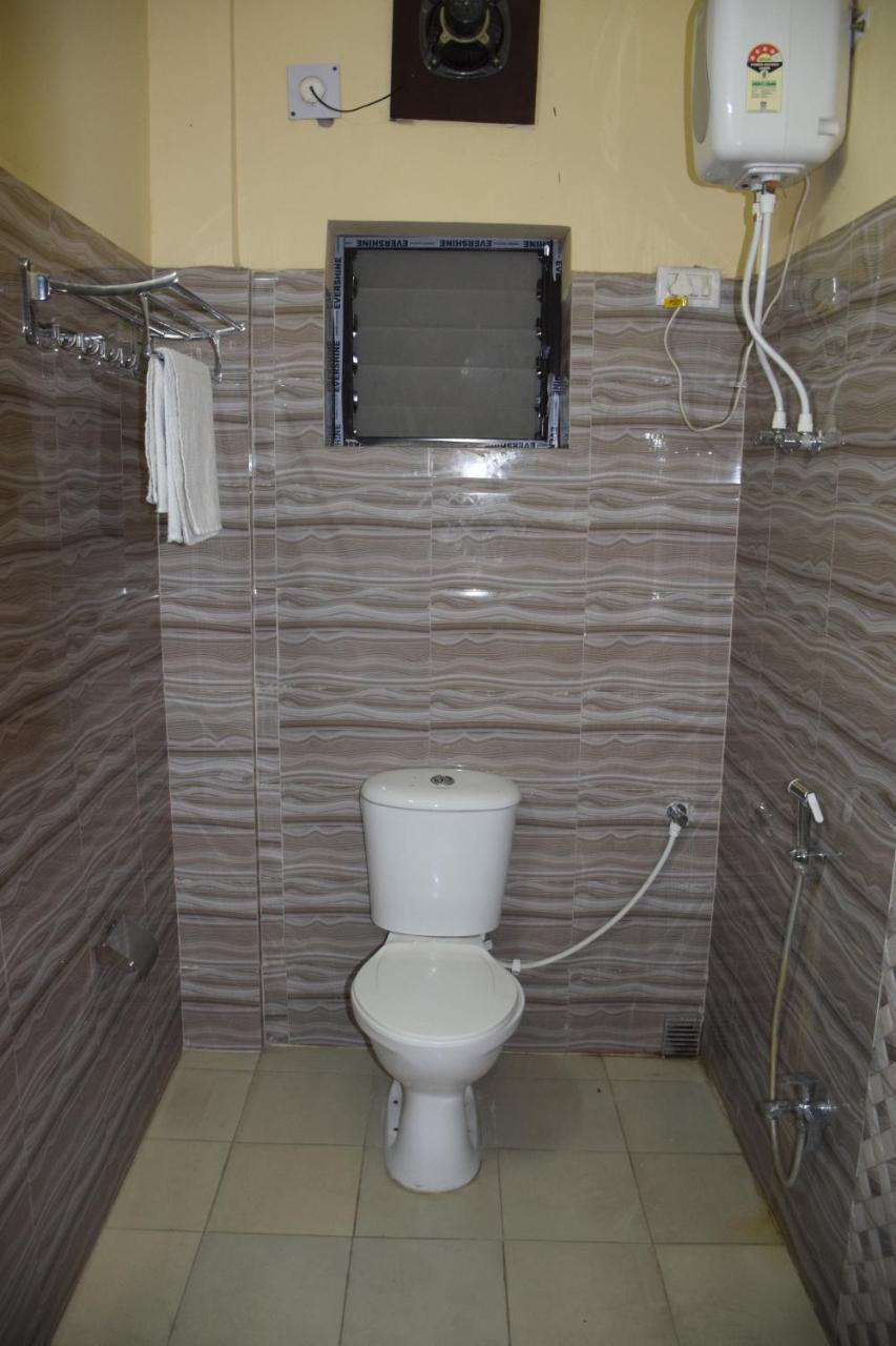 Recline Hotel And Restaurant Gauripur ภายนอก รูปภาพ